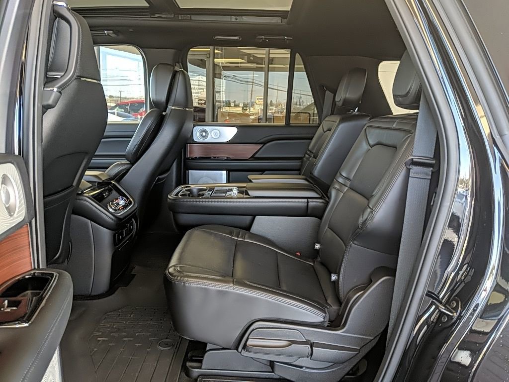Used 2021 Lincoln Navigator L Reserve AWD/4WD image 13