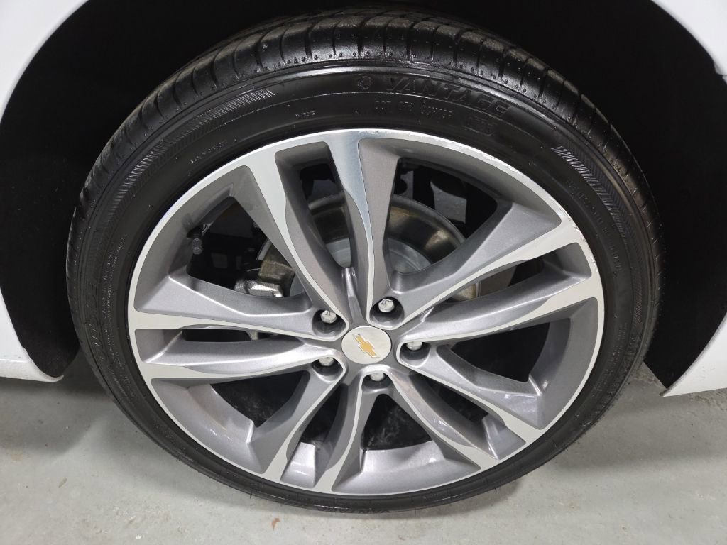 Used 2024 Chevrolet Malibu LT image 10