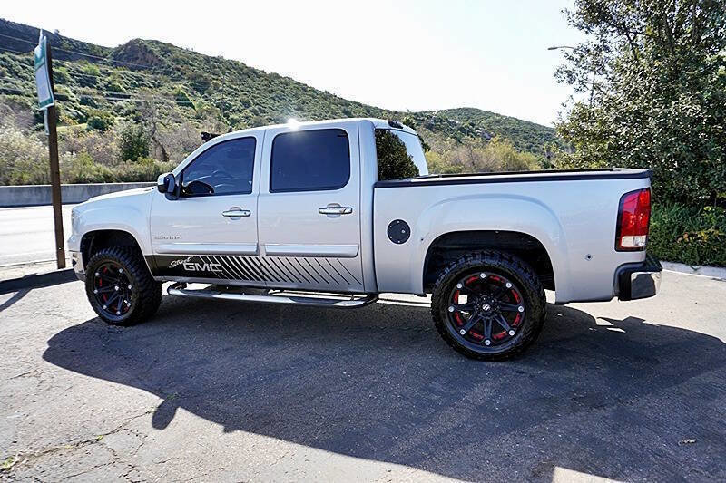 Used 2010 GMC Sierra 1500 SLE w/ Regional Value Package image 8