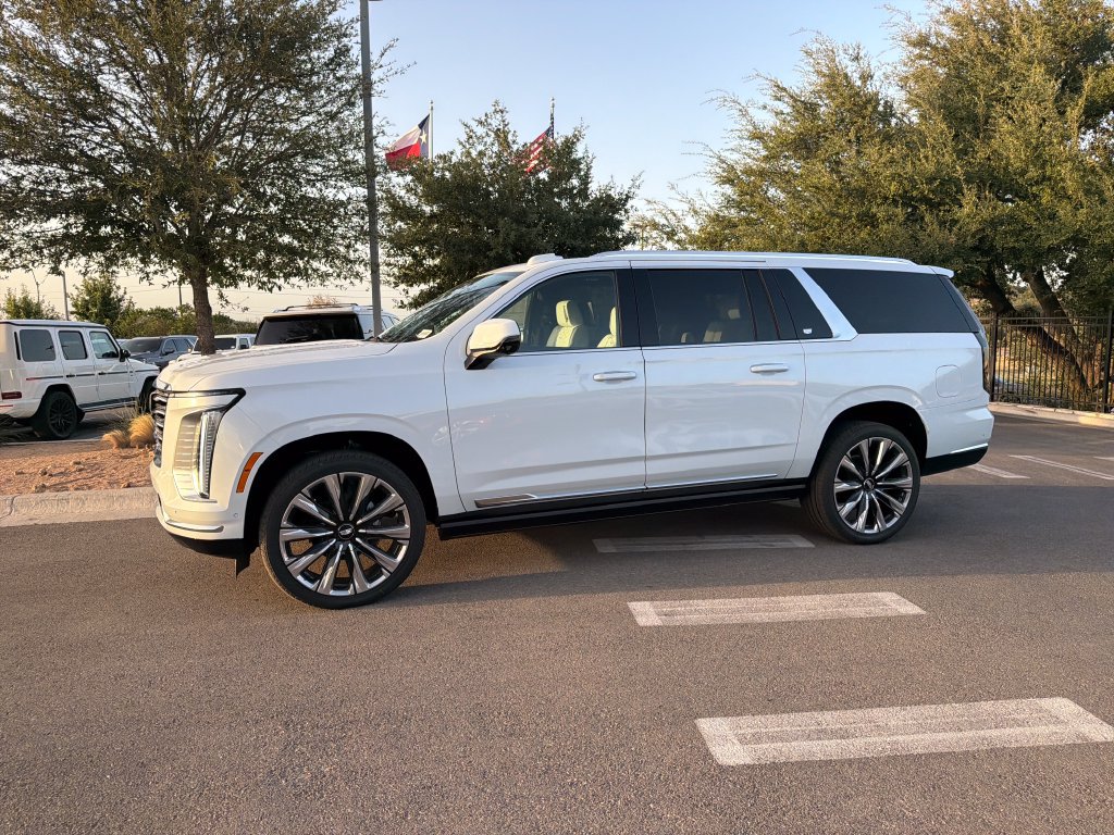 New 2026 Cadillac Escalade ESV Platinum Luxury w/ LPO, Floor Liner Package AWD/4WD image 4