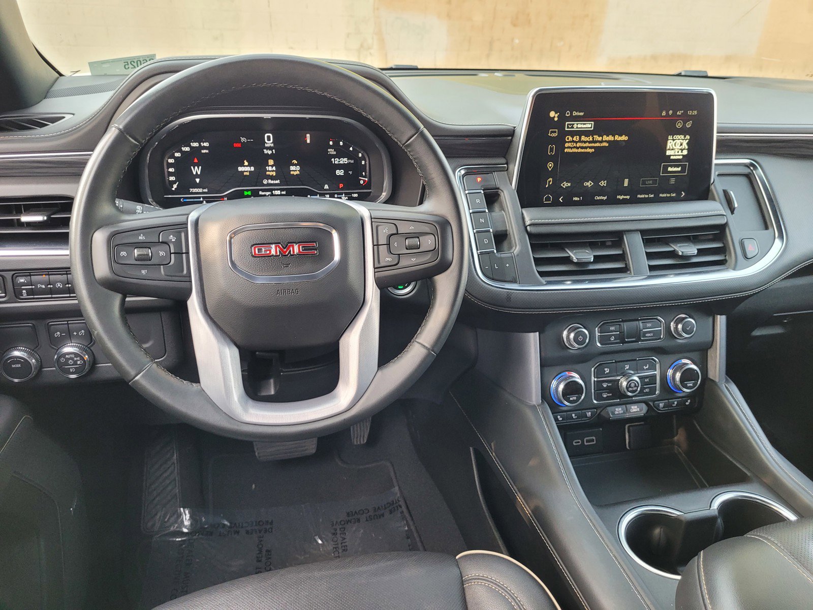 Used 2023 GMC Yukon SLT image 18