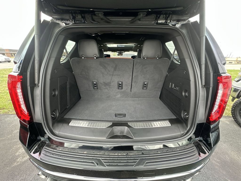 Used 2023 GMC Yukon Denali Ultimate image 25