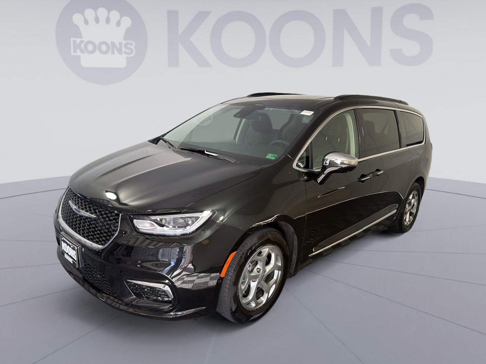 Used 2022 Chrysler Pacifica Limited image 1