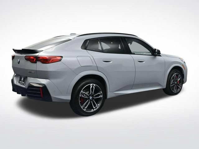 New 2026 BMW X2 xDrive28i w/ Technology Package AWD/4WD image 4