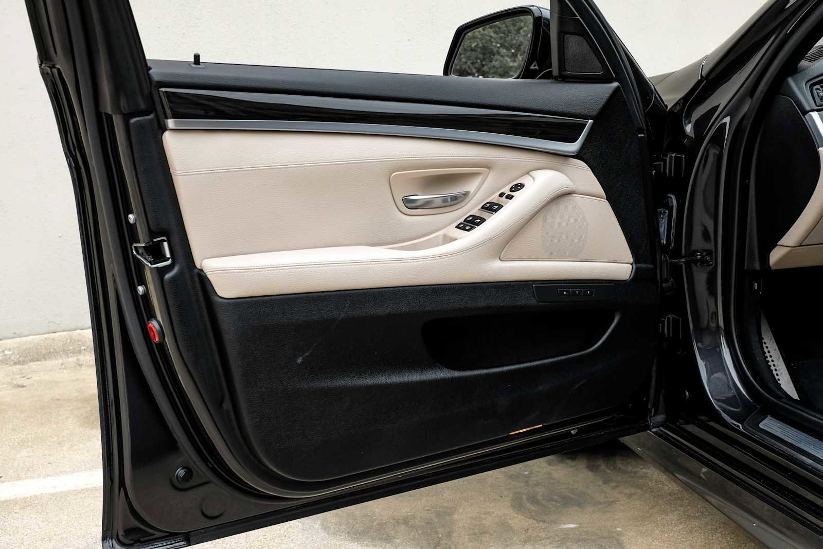 Used 2013 BMW 535i Sedan image 42