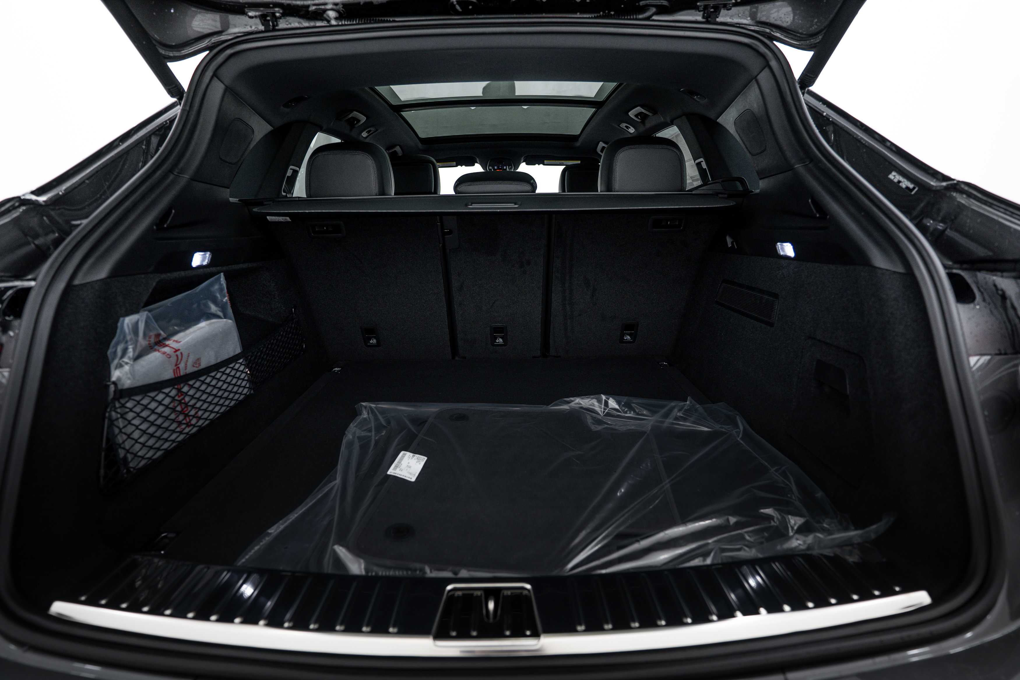 New 2026 Porsche Cayenne image 25