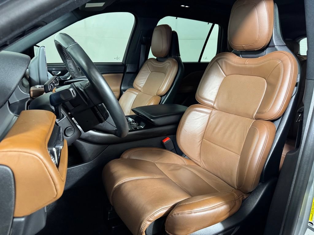 Certified 2023 Lincoln Aviator Reserve w/ Equipment Group 201A AWD/4WD image 15
