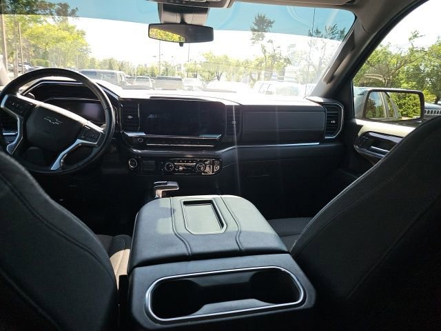 Used 2022 Chevrolet Silverado 1500 LT Trail Boss w/ Protection Package AWD/4WD image 12