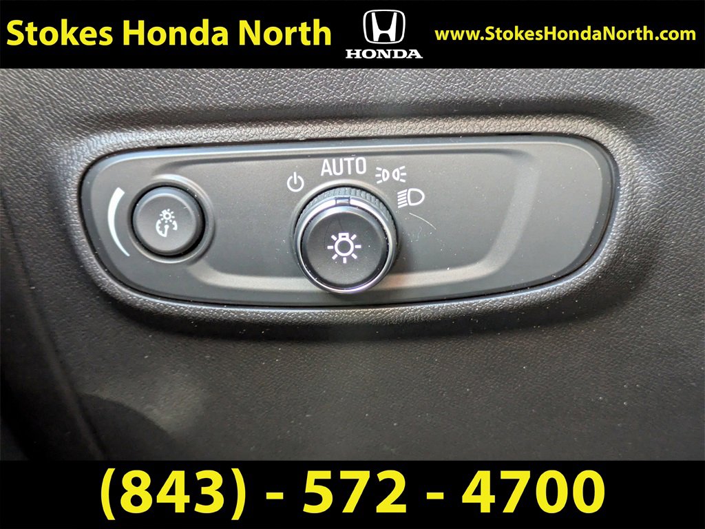 Used 2023 Chevrolet Equinox RS w/ RS Leather Package image 29