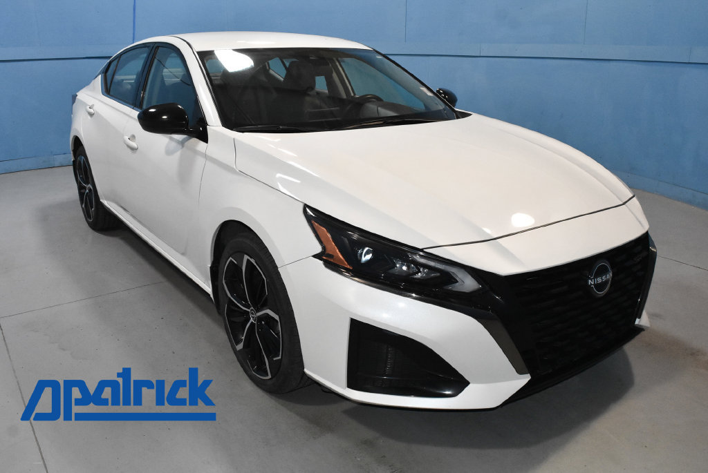Certified 2025 Nissan Altima 2.5 SR AWD/4WD image 1