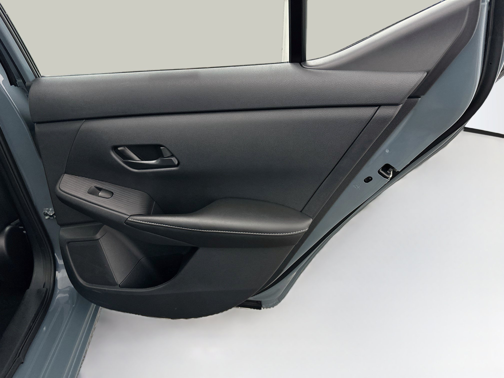 Used 2024 Nissan Sentra SV FWD image 30