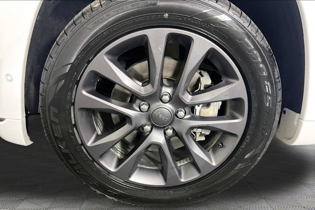 Used 2019 Jeep Grand Cherokee High Altitude AWD/4WD image 31