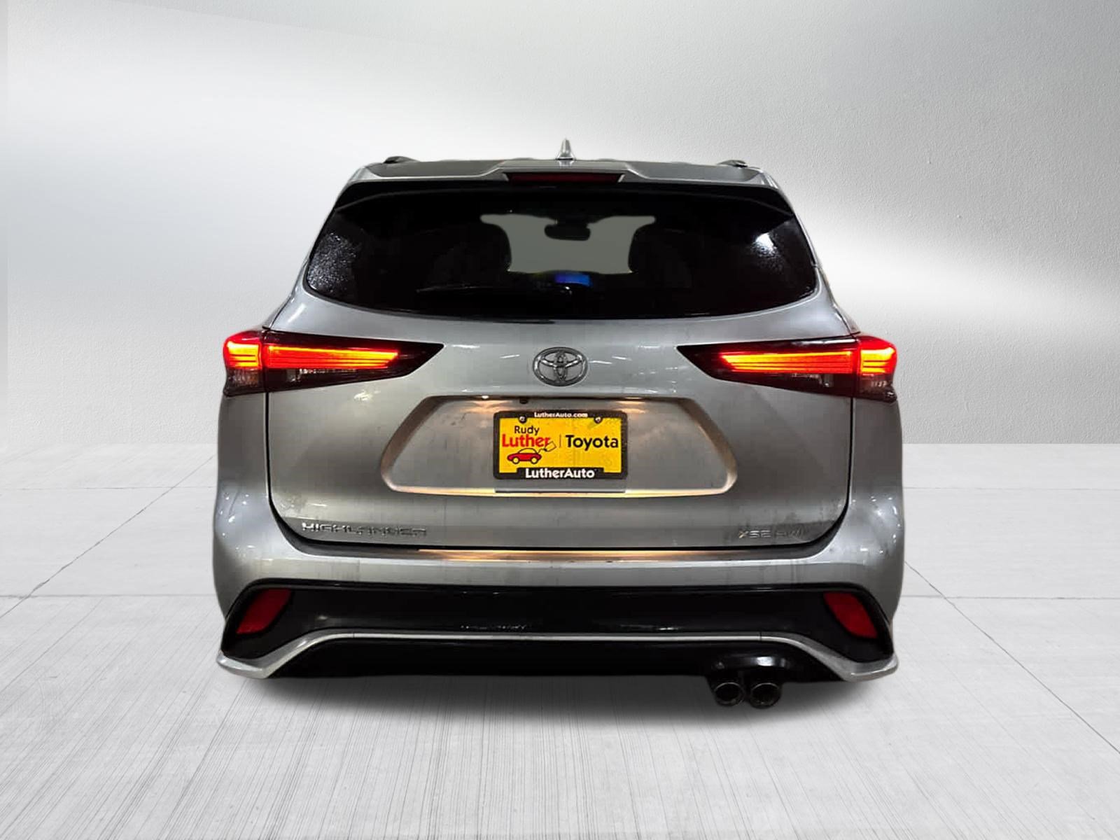 Used 2025 Toyota Highlander XSE image 10