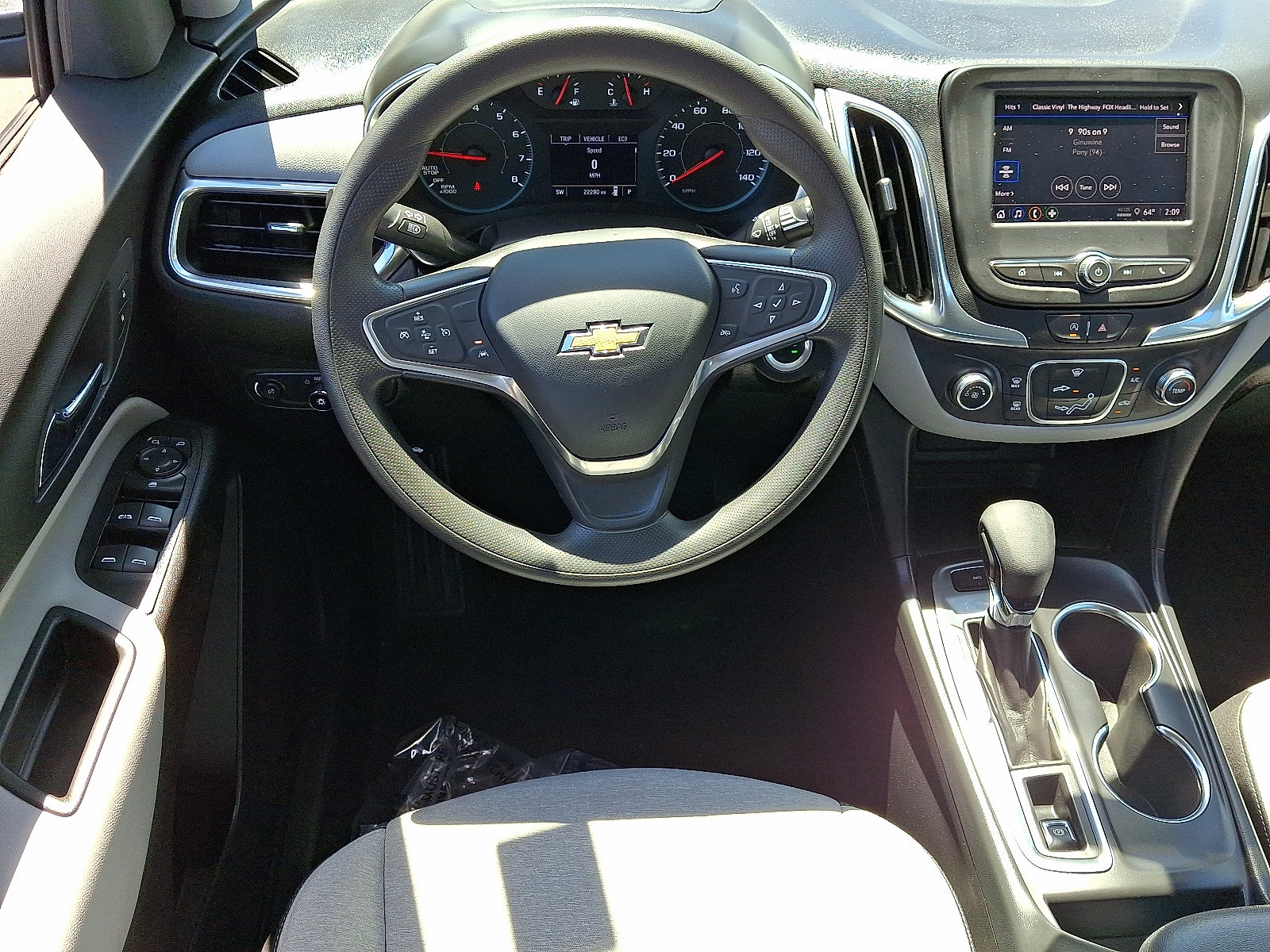 Used 2024 Chevrolet Equinox LS AWD/4WD image 12