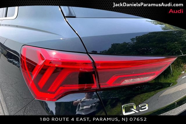 Used 2023 Audi Q3 2.0T Premium w/ Convenience Package AWD/4WD image 22