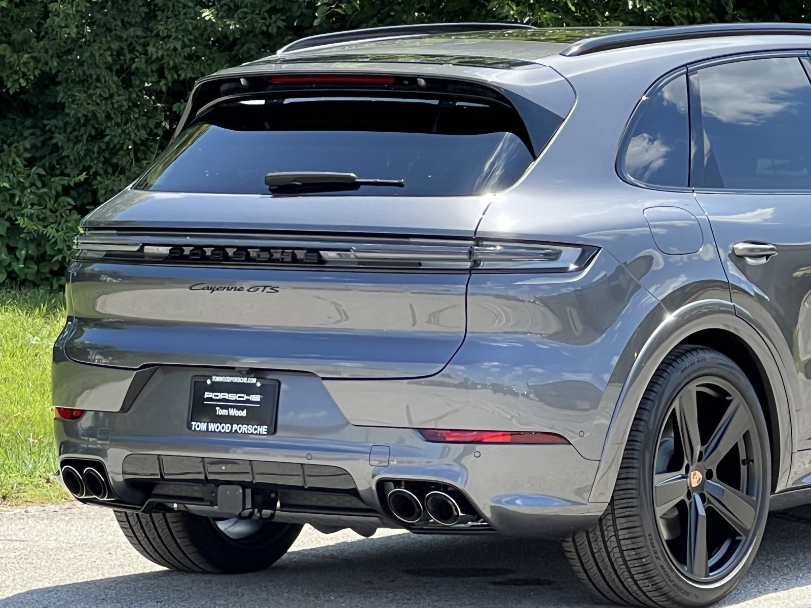 New 2025 Porsche Cayenne GTS image 9