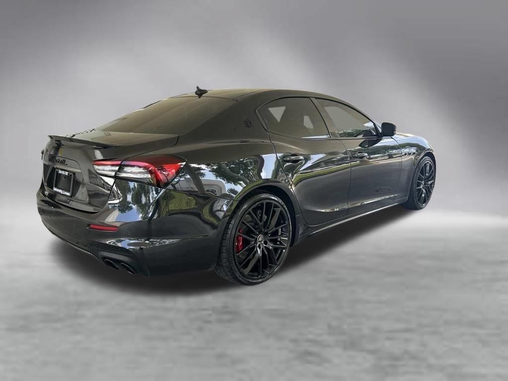 Used 2021 Maserati Ghibli S GranSport Q4 AWD/4WD image 4
