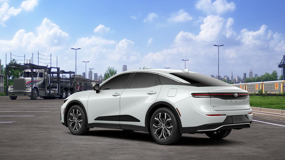 New 2026 Toyota Crown XLE image 11