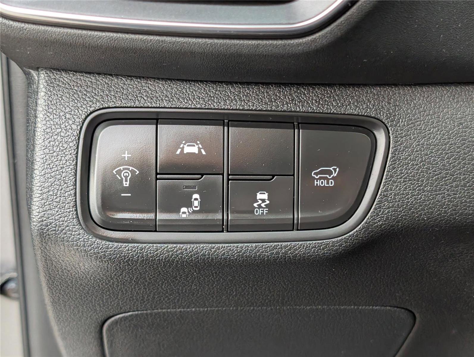 Used 2020 Hyundai Santa Fe Limited image 22