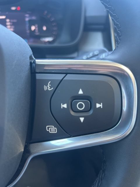 New 2026 Volvo XC40 B5 Plus w/ Climate Package AWD/4WD image 14
