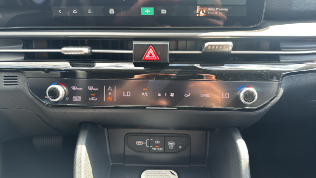 New 2027 Kia Sportage EX AWD/4WD image 18