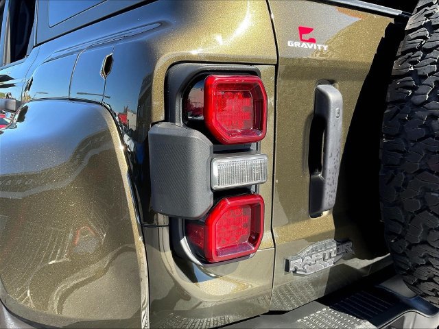 Used 2024 Ford Bronco Raptor w/ Interior Carbon Fiber Pack 6 AWD/4WD image 25