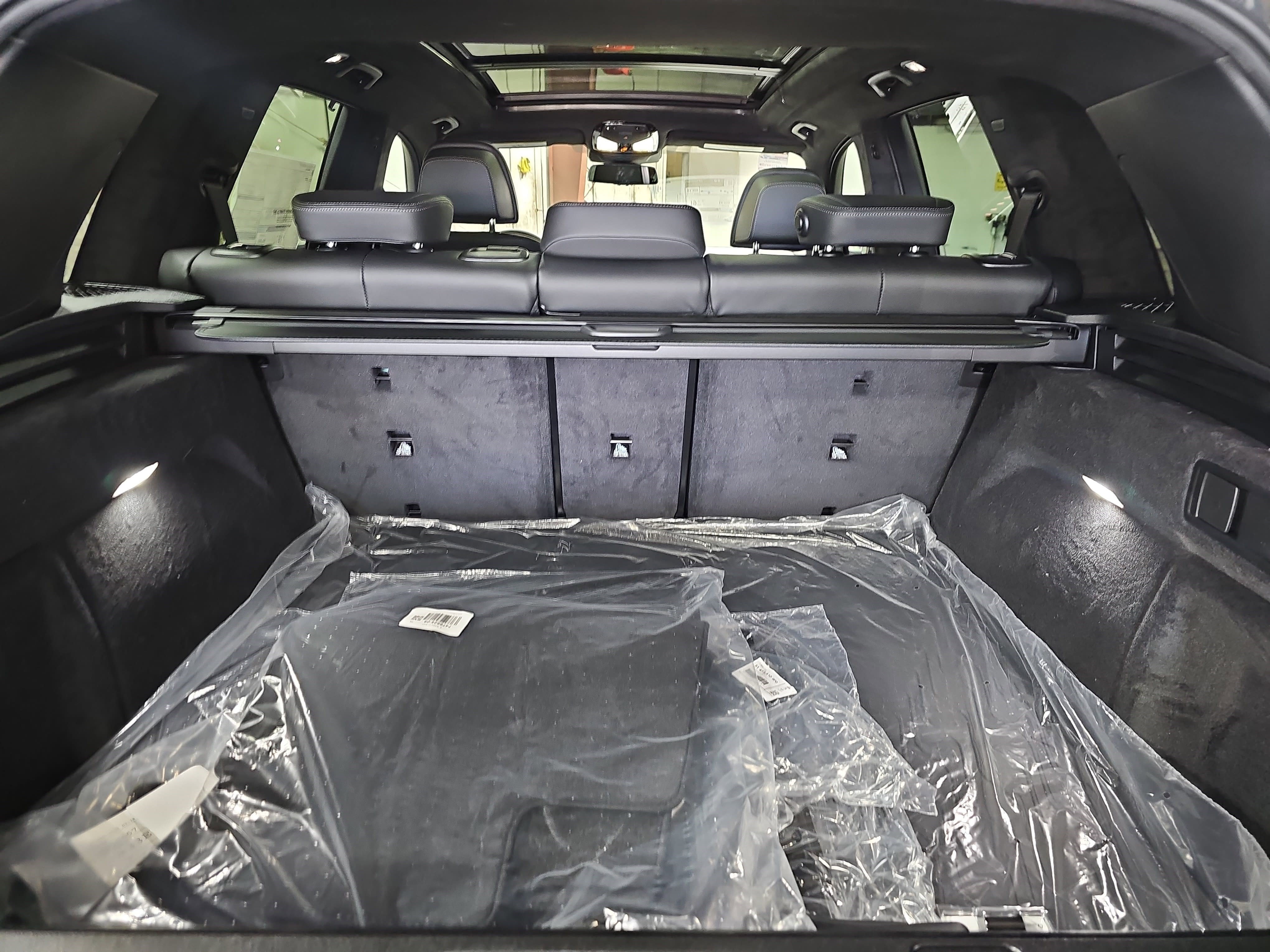 New 2026 BMW X5 M60i image 14