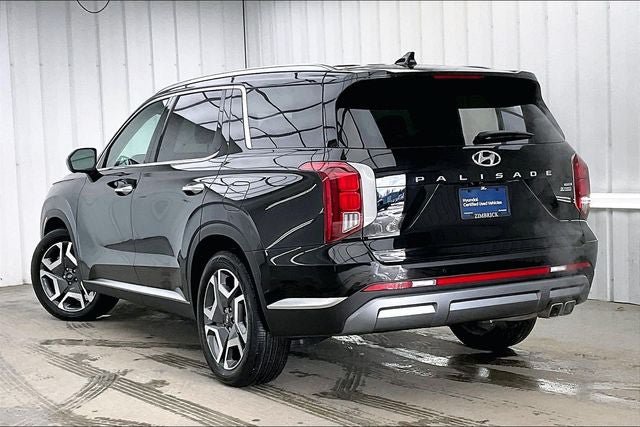 Certified 2025 Hyundai Palisade Limited AWD/4WD image 11