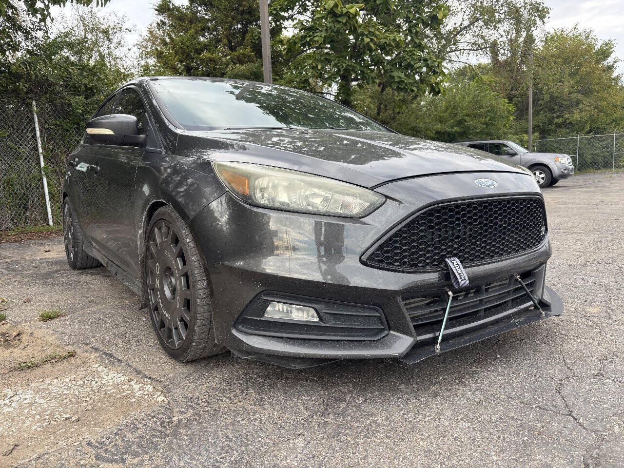 Used 2015 Ford Focus ST FWD image 6