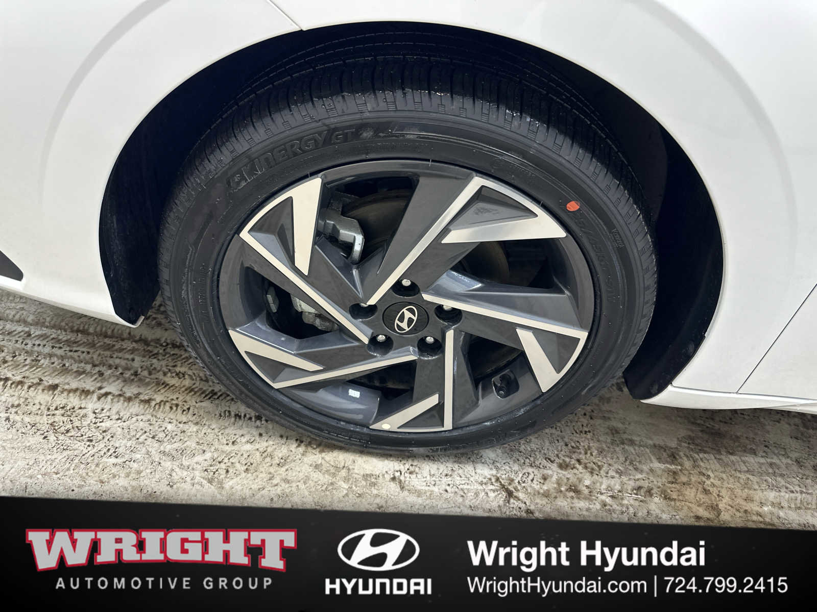 Used 2025 Hyundai Elantra SEL image 8