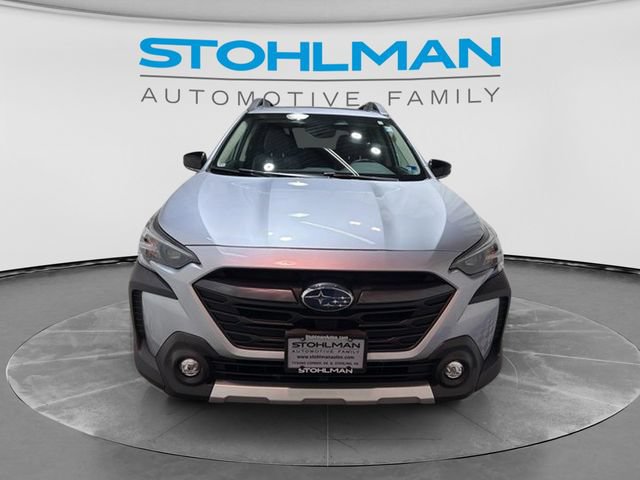 Used 2025 Subaru Outback Limited XT AWD/4WD image 2