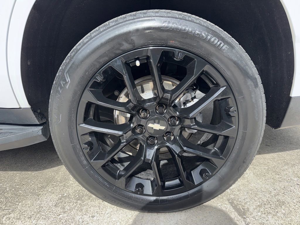 Used 2022 Chevrolet Tahoe LT w/ Luxury Package RWD image 19