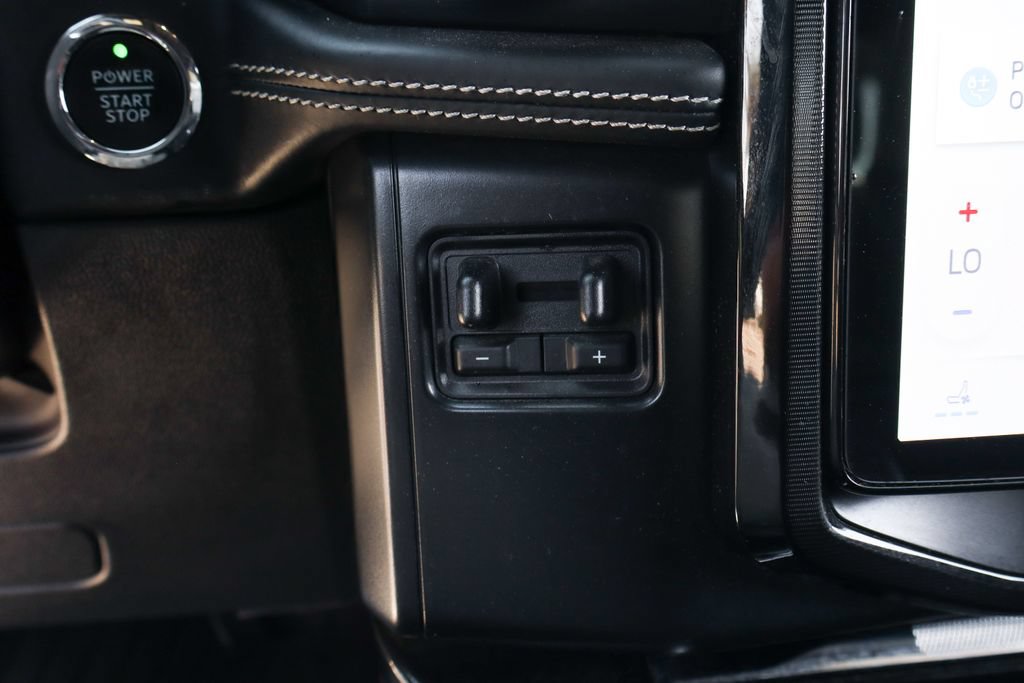 Used 2022 Ford F150 Lightning Platinum AWD/4WD image 36