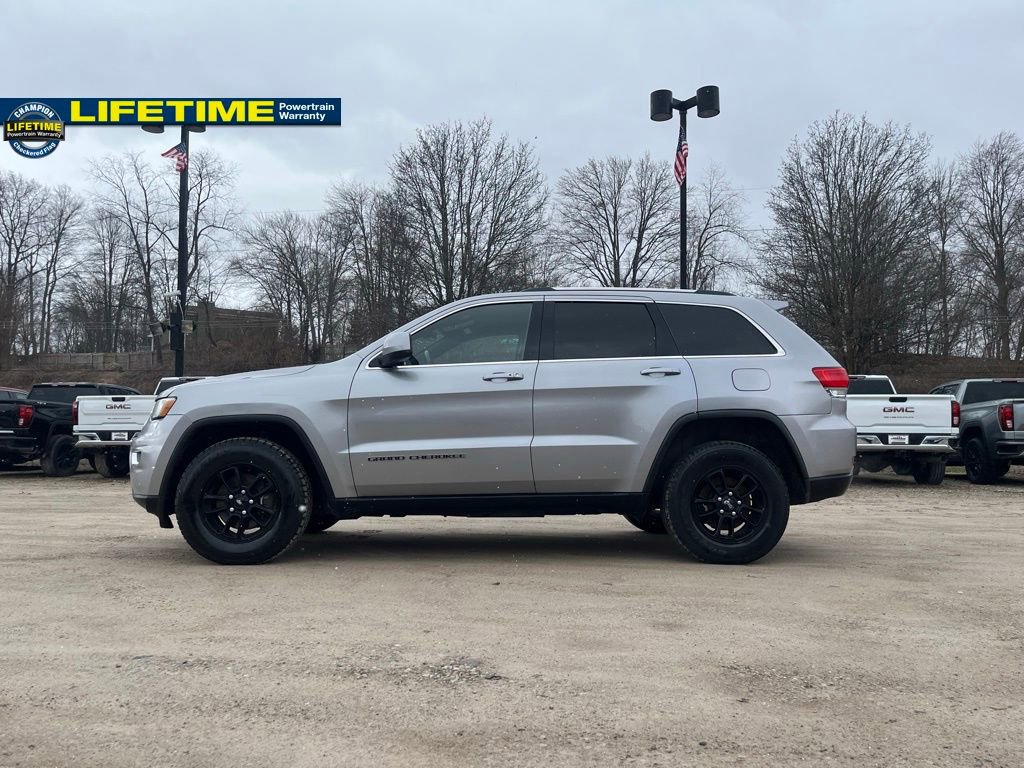 Used 2018 Jeep Grand Cherokee Laredo image 16