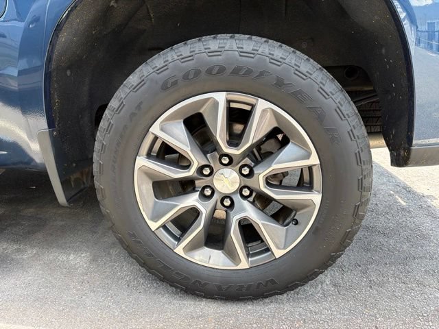 Used 2019 Chevrolet Silverado 1500 LT w/ All-Star Edition AWD/4WD image 11