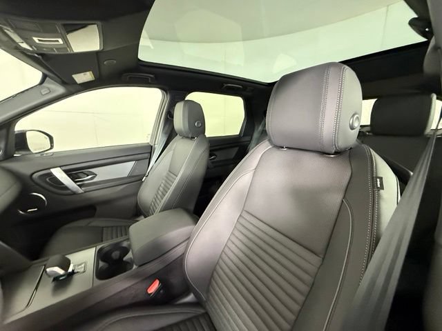 New 2025 Land Rover Discovery Sport Dynamic SE AWD/4WD image 15