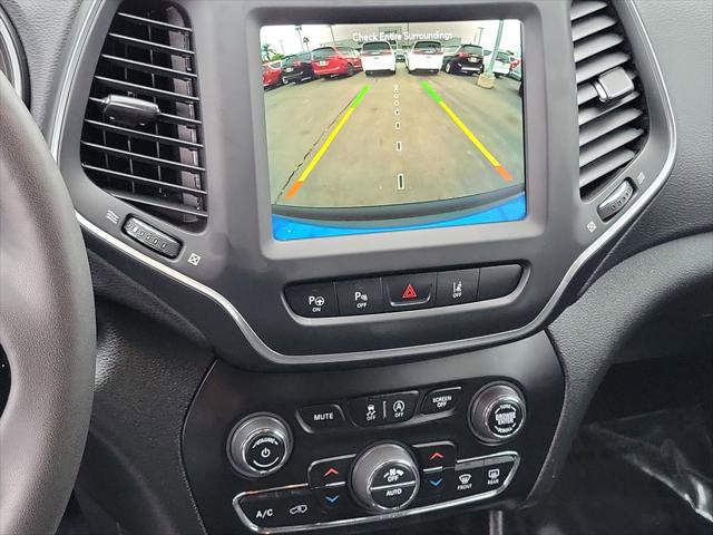 Certified 2023 Jeep Cherokee Altitude Lux image 10