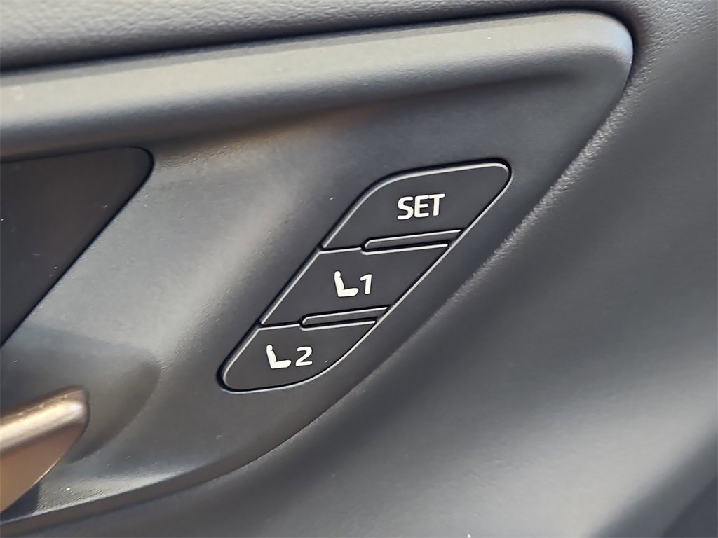 New 2026 Toyota Crown Platinum image 11