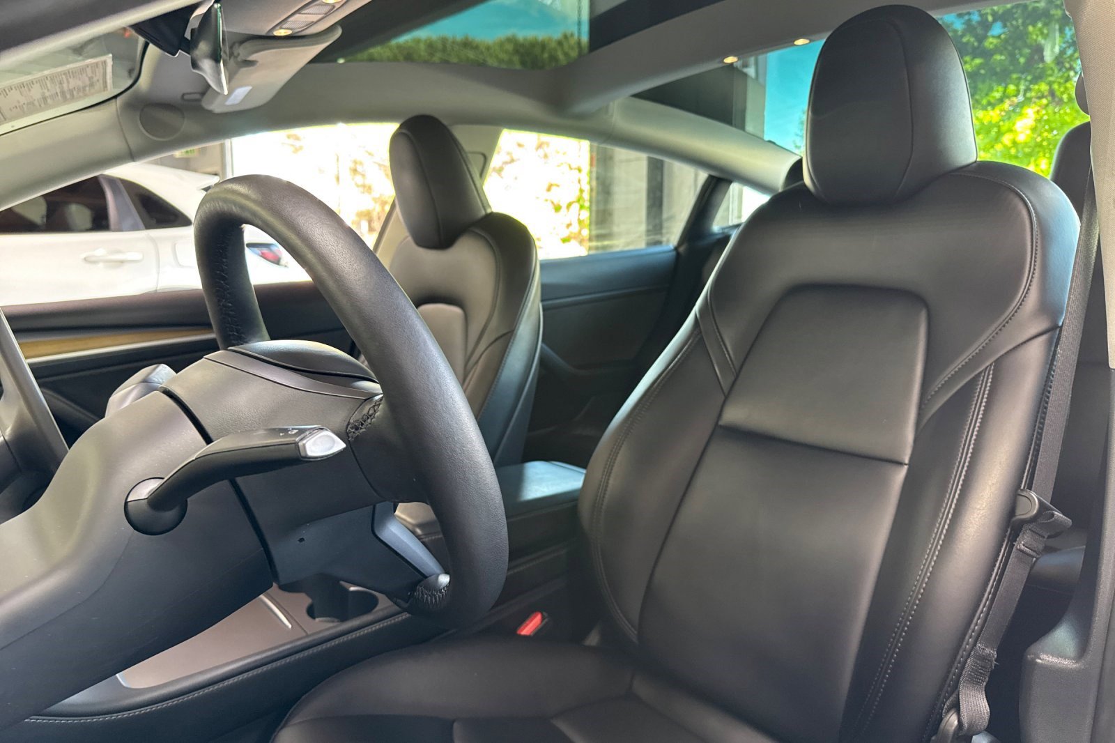 Used 2023 Tesla Model 3 Standard Range image 19