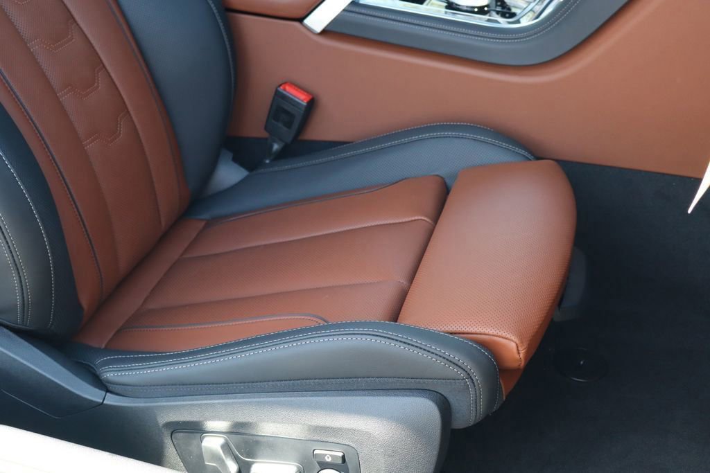 New 2026 BMW 840i xDrive Convertible image 33