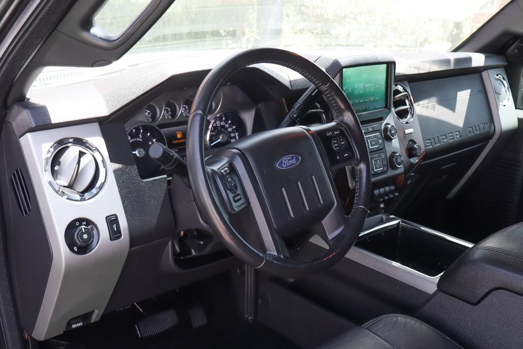 Used 2015 Ford F250 Lariat w/ Lariat Ultimate Package AWD/4WD image 23