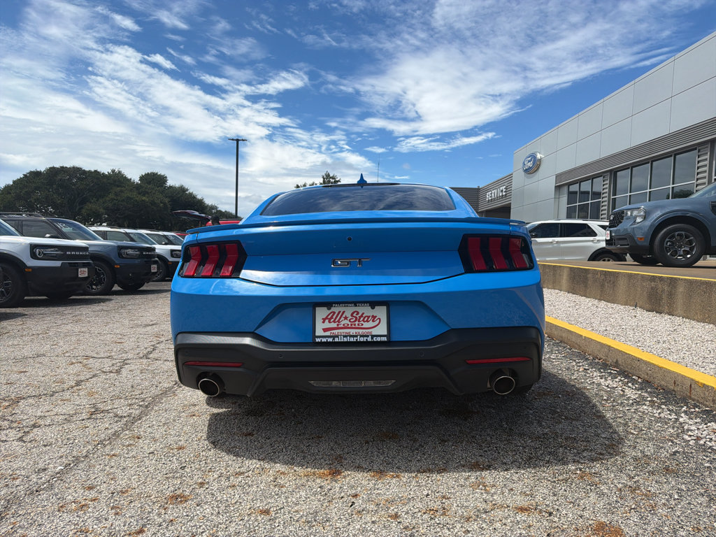 Used 2025 Ford Mustang GT Premium RWD image 7