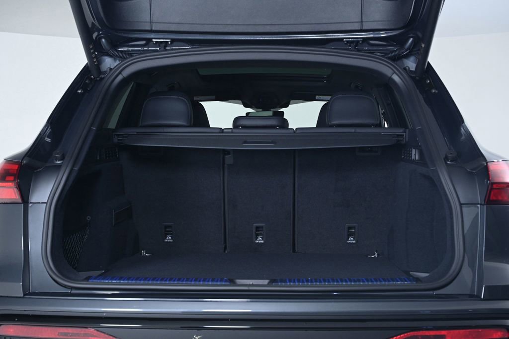 New 2025 Audi SQ5 Premium Plus image 26