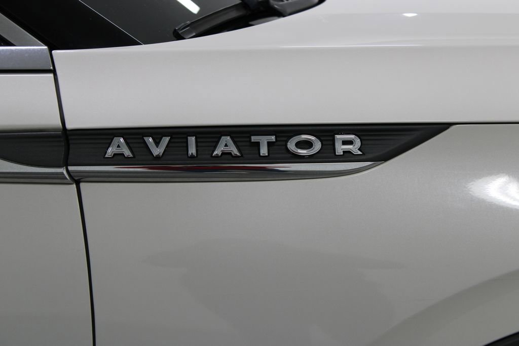 Used 2022 Lincoln Aviator Reserve w/ Elements Package Plus image 13
