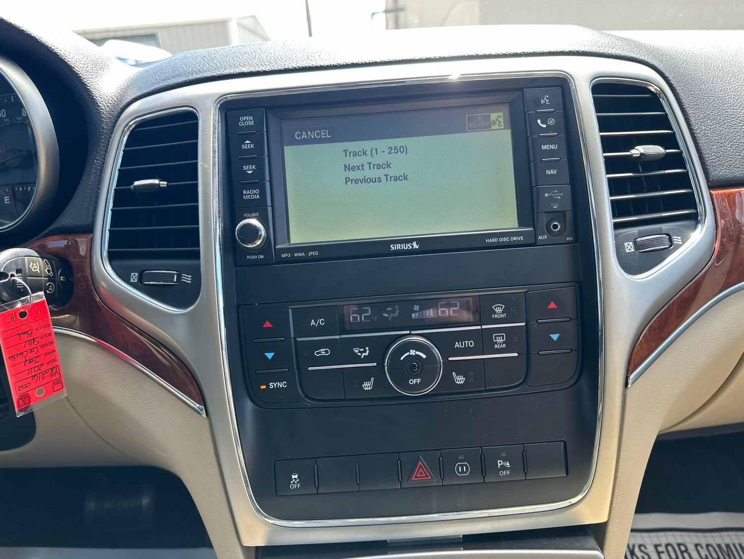 Used 2011 Jeep Grand Cherokee Limited AWD/4WD image 48