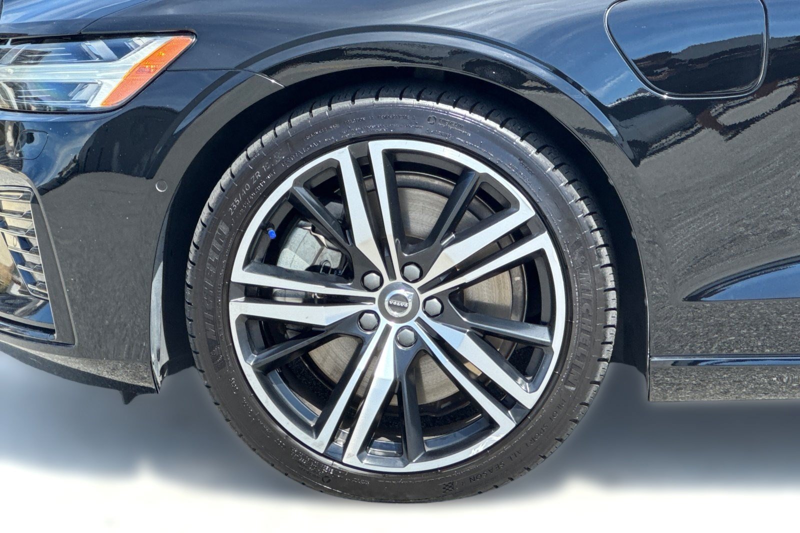 Used 2019 Volvo S60 T8 R-Design AWD/4WD image 12