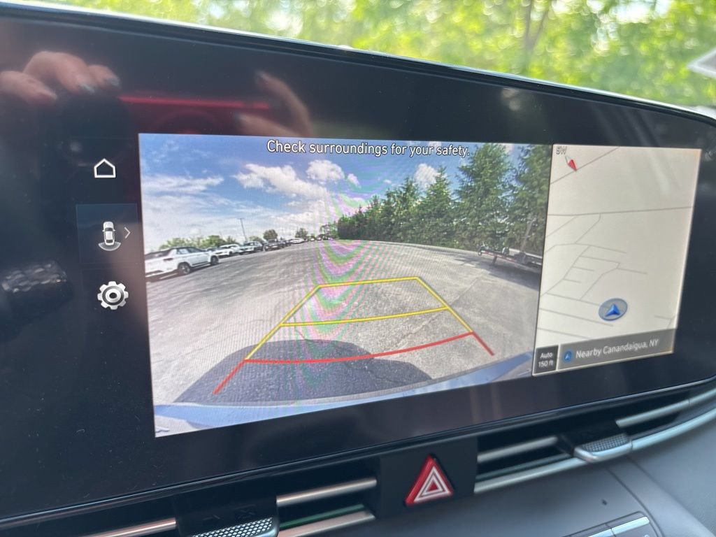 New 2025 Hyundai Elantra SEL FWD image 27