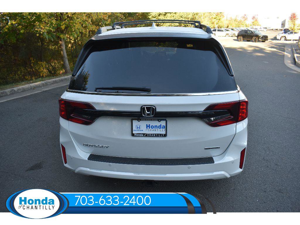 New 2026 Honda Odyssey Touring image 9