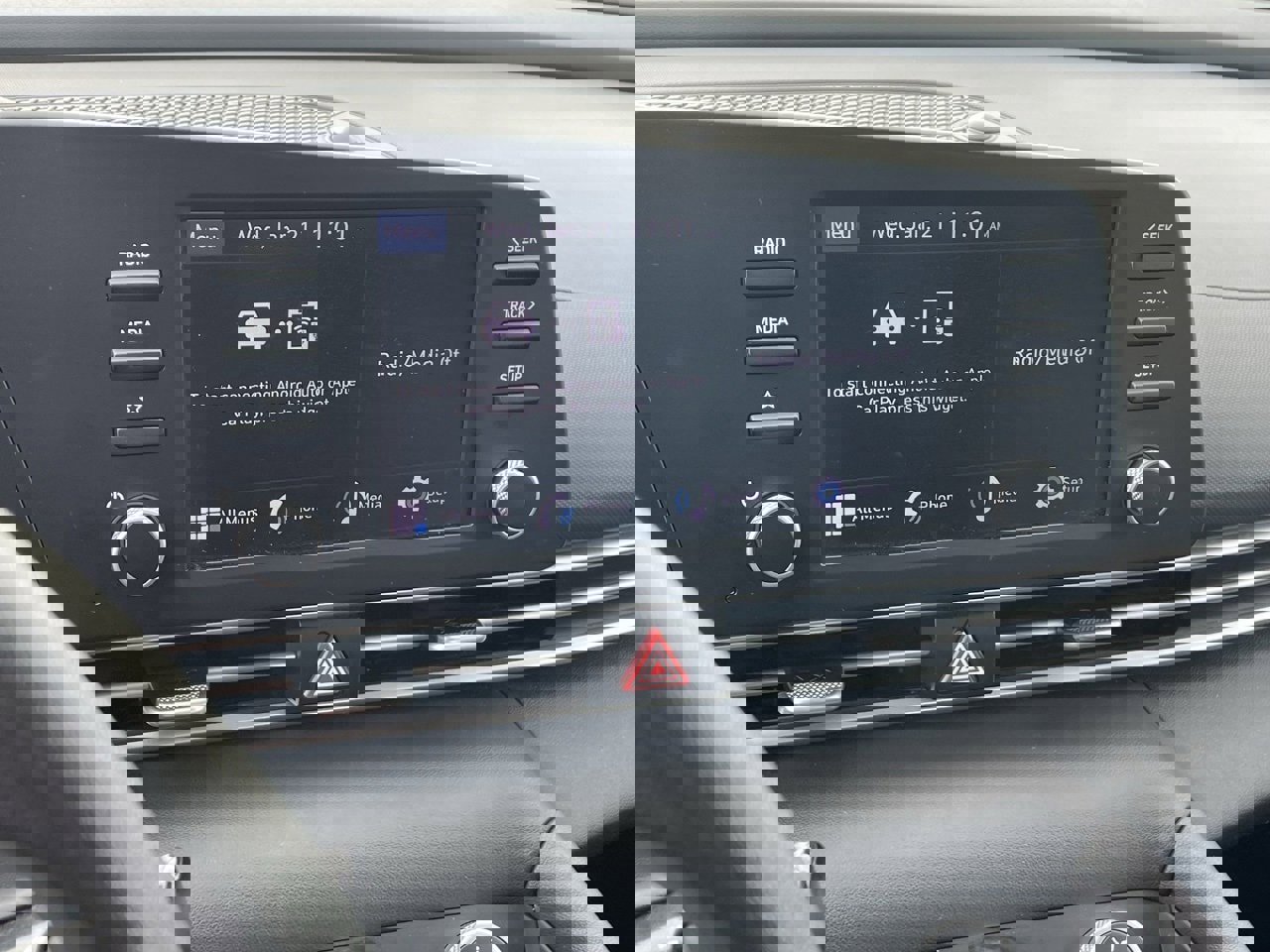 Used 2024 Hyundai Elantra SE image 6