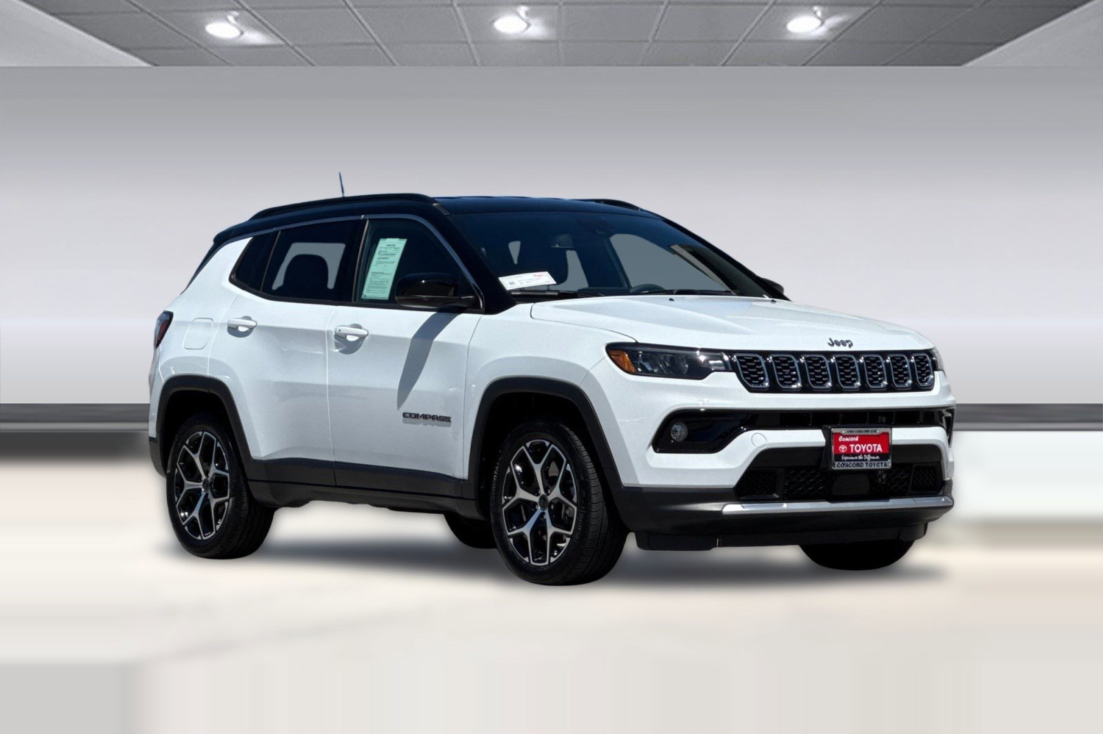 Used 2025 Jeep Compass Limited AWD/4WD image 5